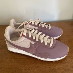 Nike Pre Montreal Racer in Orewood brown--never worn